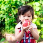 What can I feed a three-year-old? Feeding habits of a child at age 3.