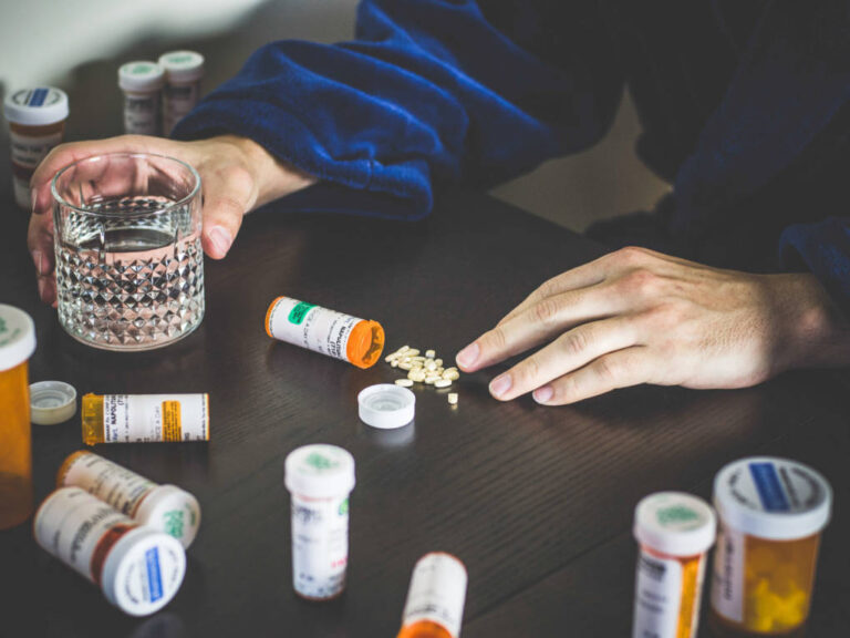 What medicines should not be taken together: the pharmacist answers
